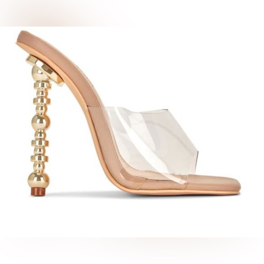 superdown | NEW Braelyn PVC Sculpted Gold Tone Stiletto Heel in Nude Size 6